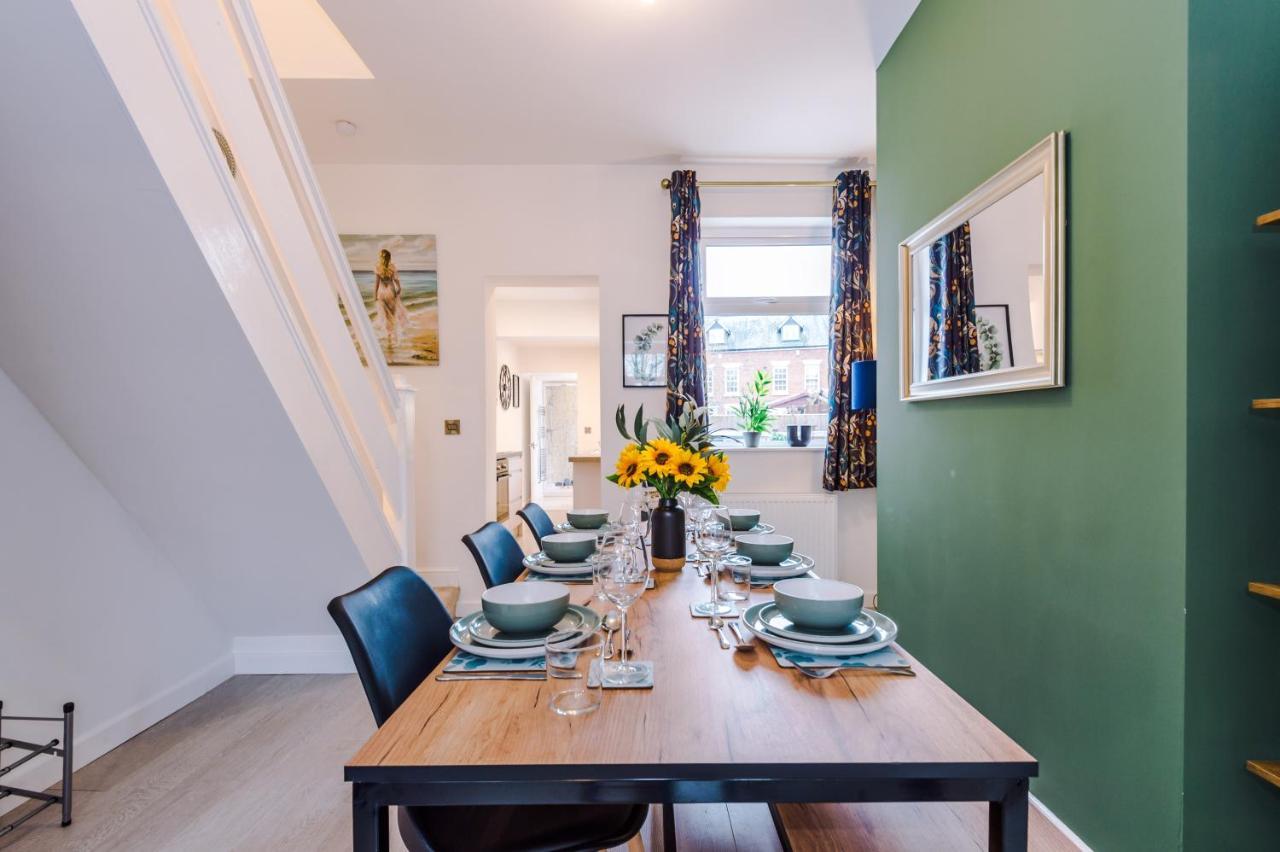Stunning 3-Bed Home In Nantwich By 53 Degrees Property - Amazing Location, Ideal For Groups - Sleeps 6 Zewnętrze zdjęcie