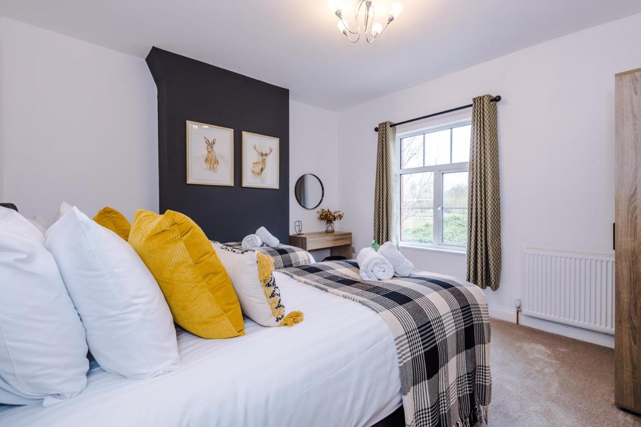 Stunning 3-Bed Home In Nantwich By 53 Degrees Property - Amazing Location, Ideal For Groups - Sleeps 6 Zewnętrze zdjęcie
